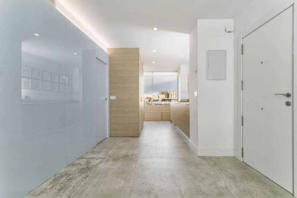 Moderno Y Completo Apartamento Frente Al Mar Málaga Appartamento