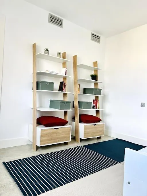 Moderno Y Completo Apartamento Frente Al Mar Málaga